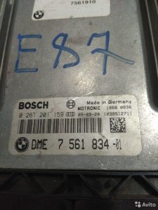 Блок управления двигателем бмв е87 (7561834) для B