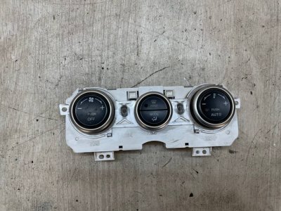 Блок управления климатом Mazda 6 2005 GG
