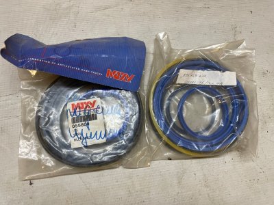 Рем комплект подъема цилиндра Doosan Moxy MT31