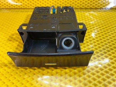 Пепельница Mercedes-Benz GL-Class 2008 X164