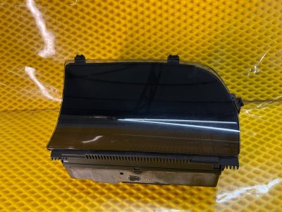 Монитор Mercedes-Benz S-Class W221