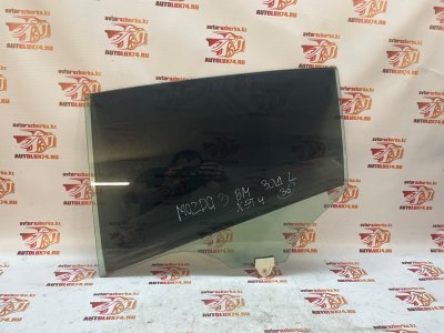 Стекло двери Mazda 3 2018 BM хетчбек