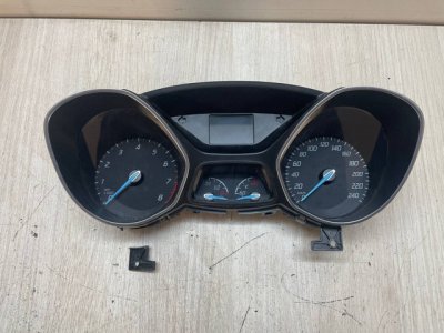 Панель приборов Ford Focus 3 2013 CB8
