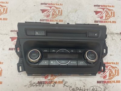 Блок управления климатом Mazda 3 2018 BM седан