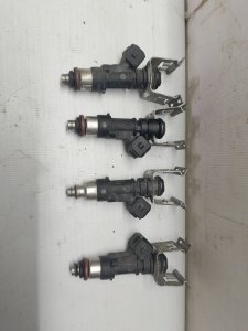 Форсунка Ford Focus 3 2013 CB8