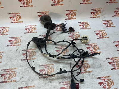 Проводка двери Cadillac STS 2005-2011