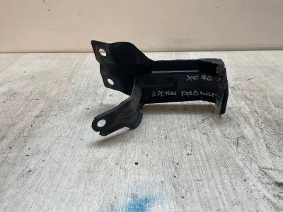 Кронштейн радиатора Volvo XC60 2006 DZ31