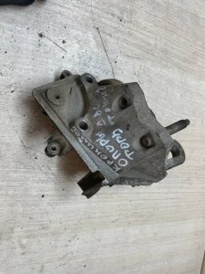 Кронштейн двигателя Ford Focus 2005 BK