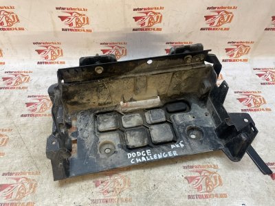 Полка под АКБ Chrysler 300C 2004-2011 LE