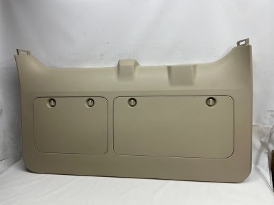 Обшивка крышки багажника Toyota Land Cruiser Prado 2022
