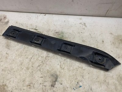 Крепление бампера Volkswagen Jetta 2007 1K2