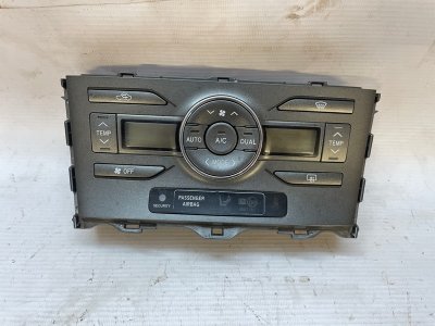 Блок управления климатом Toyota Auris 2006-2012 E150
