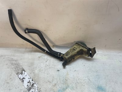Бачок гура Audi C5 2000