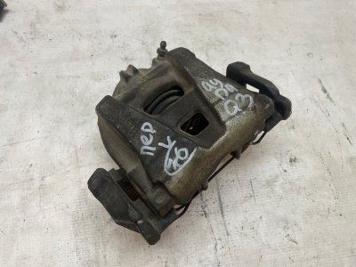 Суппорт Audi Q3 2013 8UB