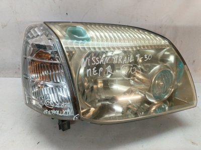 Фара Nissan X-Trail 2000-2007 NT30