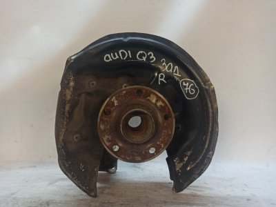 Кулак поворотный Audi Q3 2013 8UB