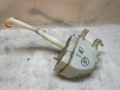 Бачок омывателя Nissan X-Trail 2000-2007 NT30