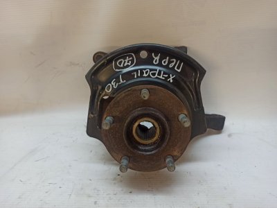 Кулак поворотный Nissan X-Trail 2000-2007 NT30