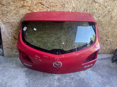 Крышка багажника Mazda 3 2008-2013 BL