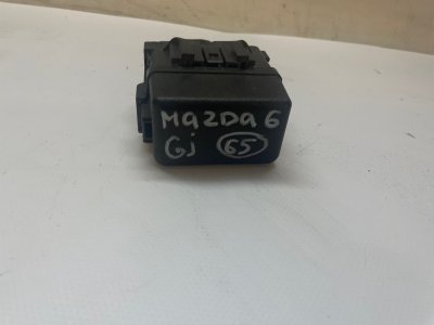 Блок предохранителей Mazda 6 2013-2018 GJ
