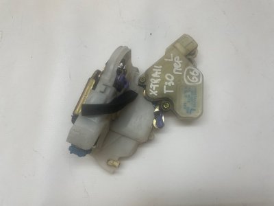 Замок двери Nissan X-Trail 2001-2007 NT30