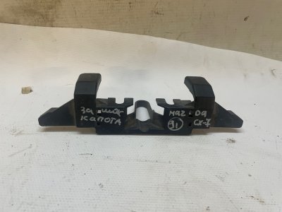 Накладка замка капота Mazda CX-7 2007 ER