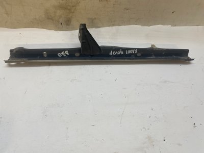 Стойка замка капота Lexus RX 330 2005 XU30