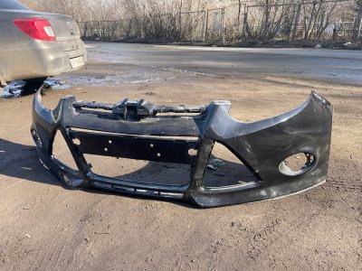 Бампер Ford Focus 3 2010-2019 CB8