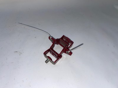 Петля багажника Mazda 3 2008-2013 BL