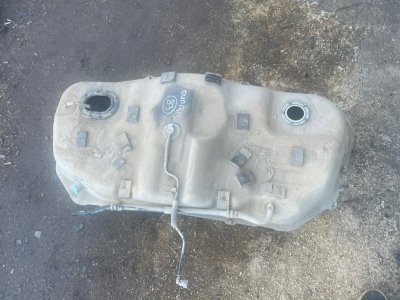 Бензобак Kia Quoris 2014 KH