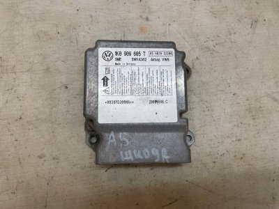 Блок управления подушками безопасности Skoda Octavia 2004-2013 A5