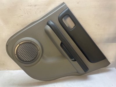 Обшивка двери Nissan X-Trail 2007-2011 NT31