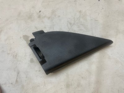 Крышка зеркала внутренняя Nissan X-Trail 2000-2007 NT30