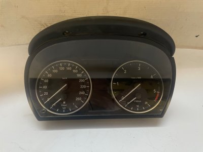 Панель приборов BMW X1 2012 E84