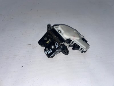 Замок багажника Mazda 3 2008-2013 BL