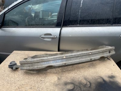 Усилитель бампера Audi A4 2000-2006 8E2