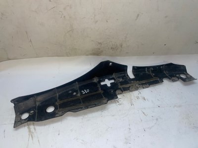 Пластик радиатора Lexus RX 330 2005 XU30