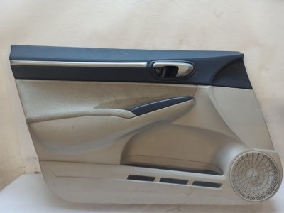 Обшивка двери Honda Civic D4 2006-2012 FD1