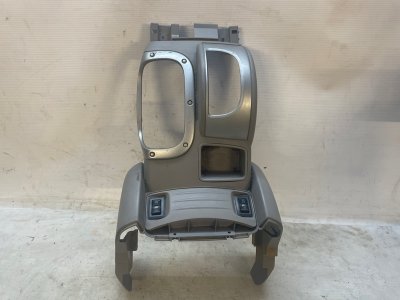 Накладка кулисы Mitsubishi L200 2008 KA4T