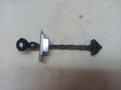 Ограничитель двери Mazda 3 2008-2013 BL