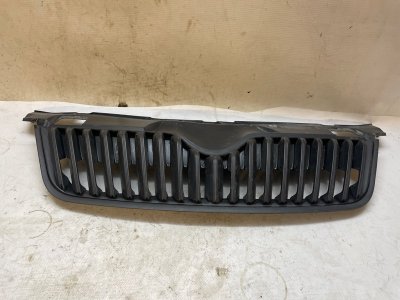 Решетка радиатора SKODA Fabia 2013 5J2