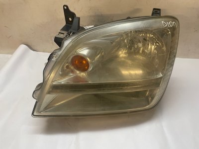 Фара Mitsubishi Dion CR5W