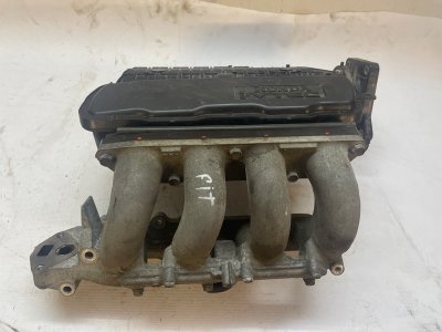 Впускной коллектор Honda Fit 2007-2014 GE6