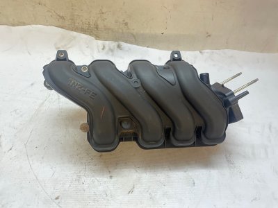 Впускной коллектор Toyota Corolla 2008-2012 CE140