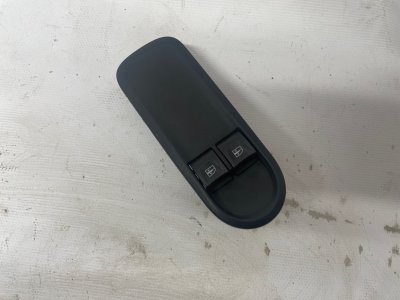 Блок управления стеклоподъемниками Renault Duster 2016 HSA, HSM