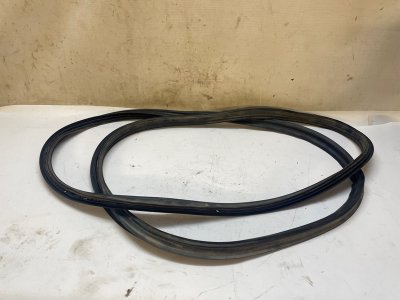 Уплотнитель багажника Mazda CX-7 2007 ER