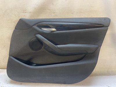 Обшивка двери BMW X1 2012 E84