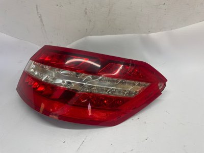 Фонарь Mercedes-Benz E-Class 2011 W212