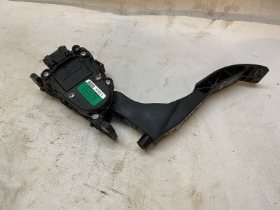 Педаль газа SKODA Fabia 2013 5J2