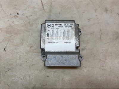Блок управления подушками безопасности Volkswagen Golf 2003-2010 1K1
